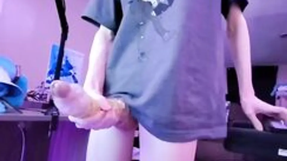 HUGE DICK PUMPING CUM