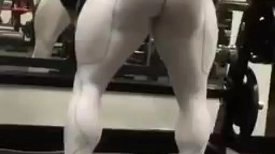HUGE MUSCLE ASS - ThisVid.com