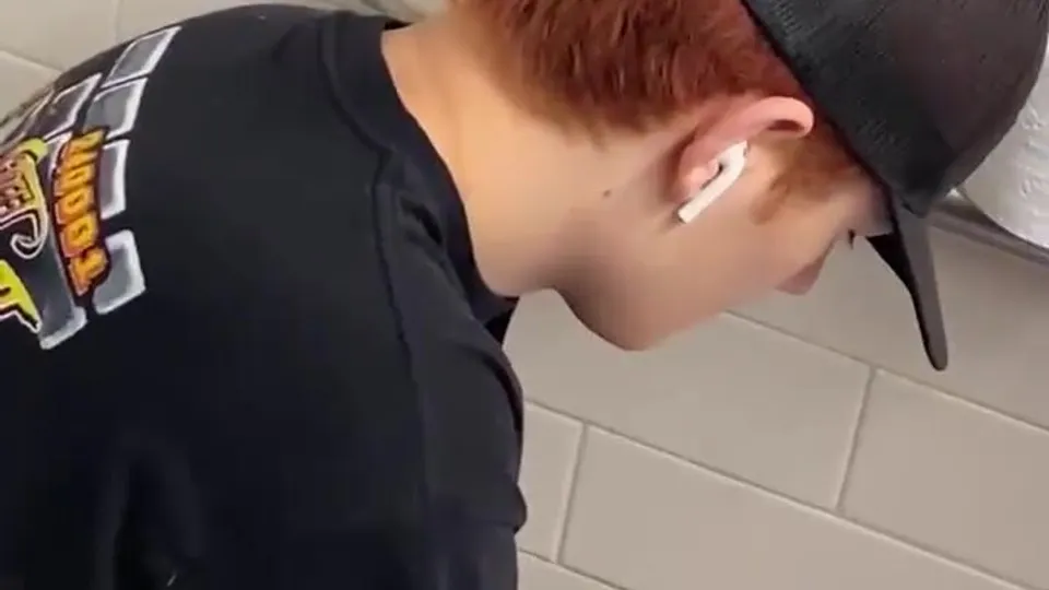 Hung ginger overstall - ThisVid.com