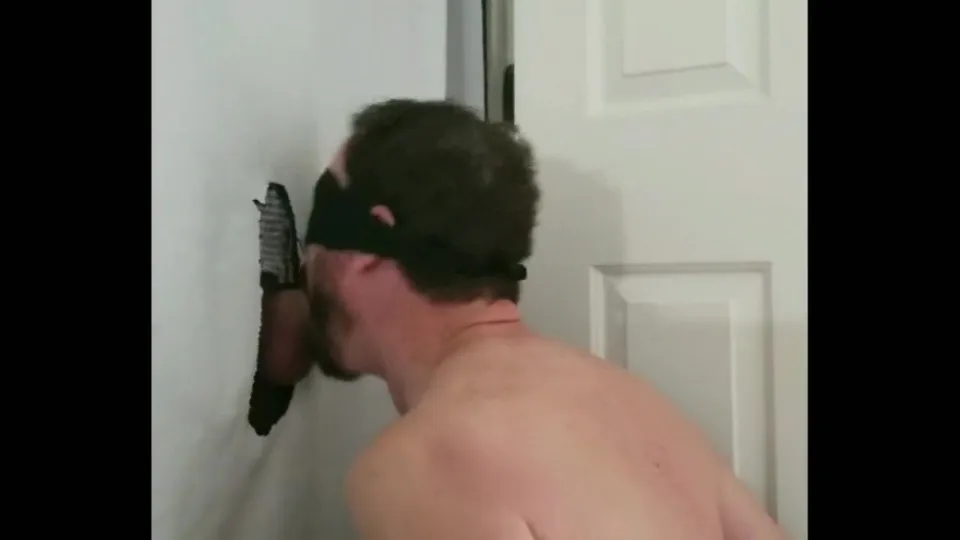 HUNG MARRIED BUSINESSMAN FEEDS ME A HUGE LOAD AT MY GLORYHOLE