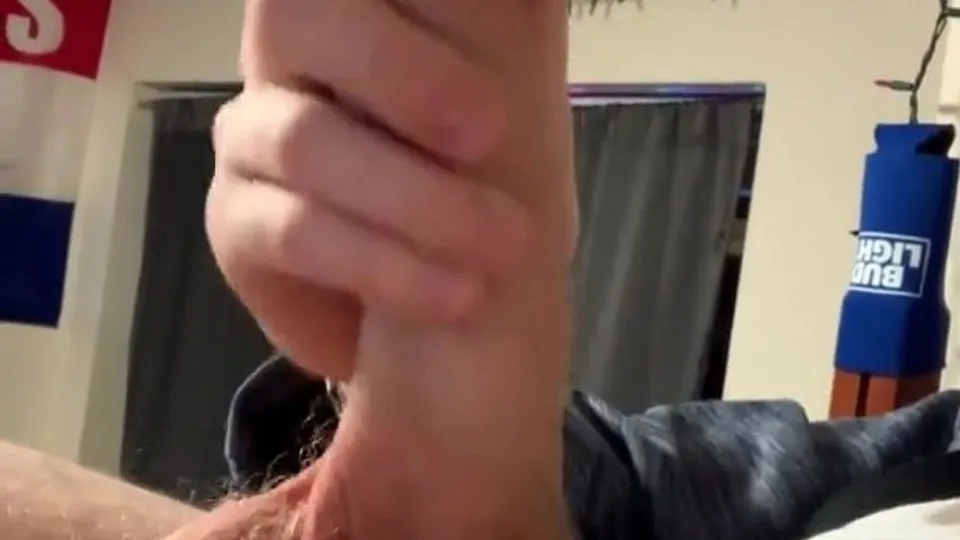 Hung verbal college guy - ThisVid.com