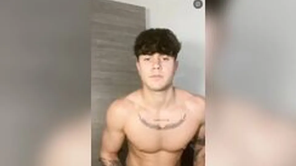 Hunk Jared (UK) jerking
