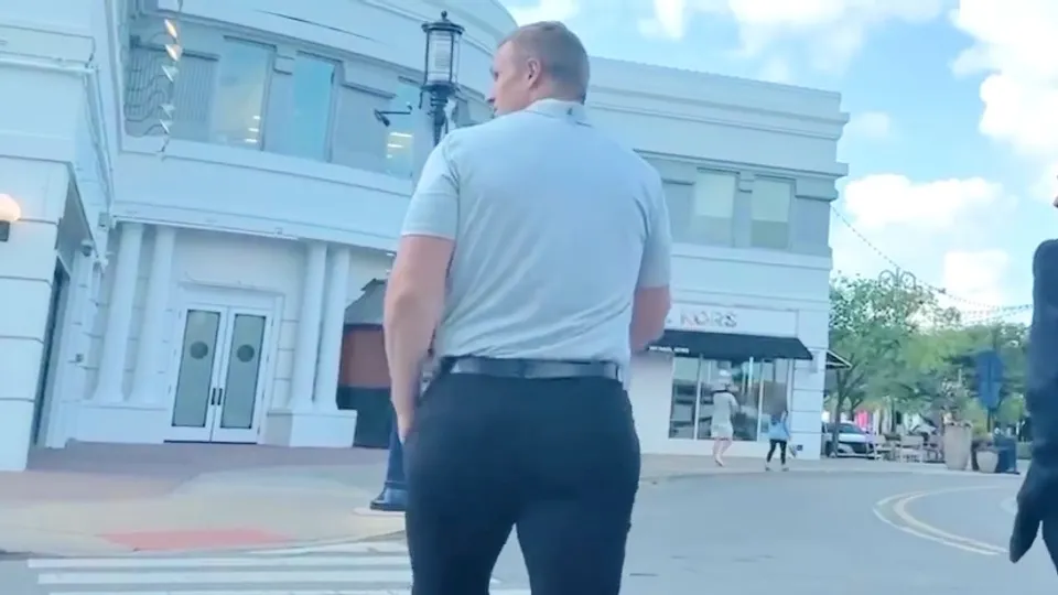 HUNKY DADDY SPOTTED WITH A FAT JUICY ASS WEARING SLACKS - ThisVid.com
