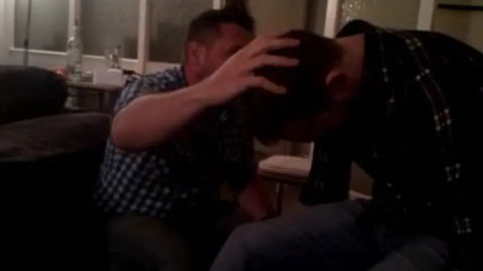 Hypnotist builds friends confidence - ThisVid.com
