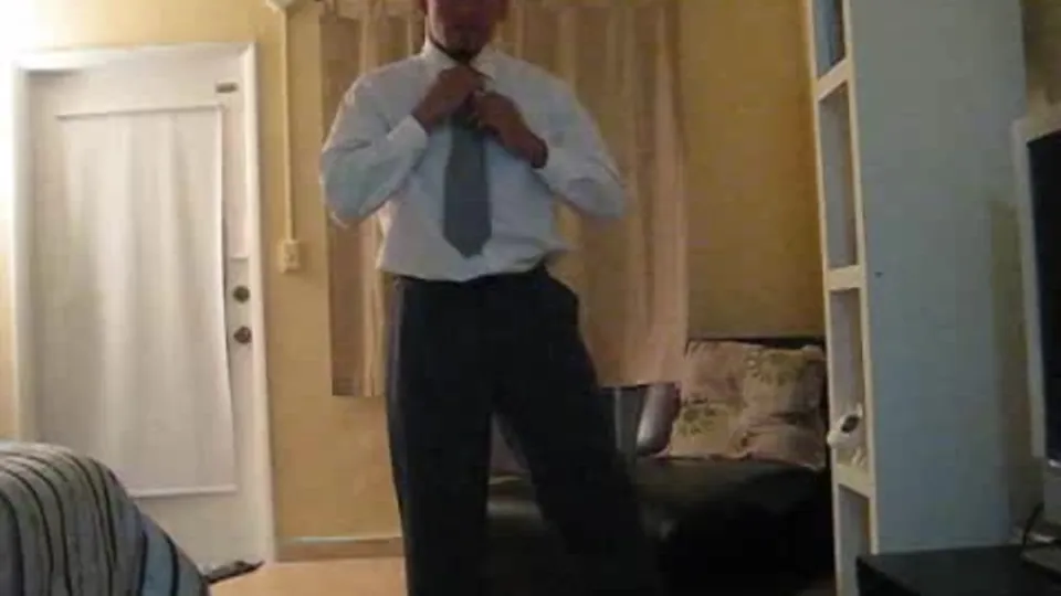 I BET YOU'RE A LITTLE BITCH! I BET YOU LOVE TO SUCK DICK! - ThisVid.com