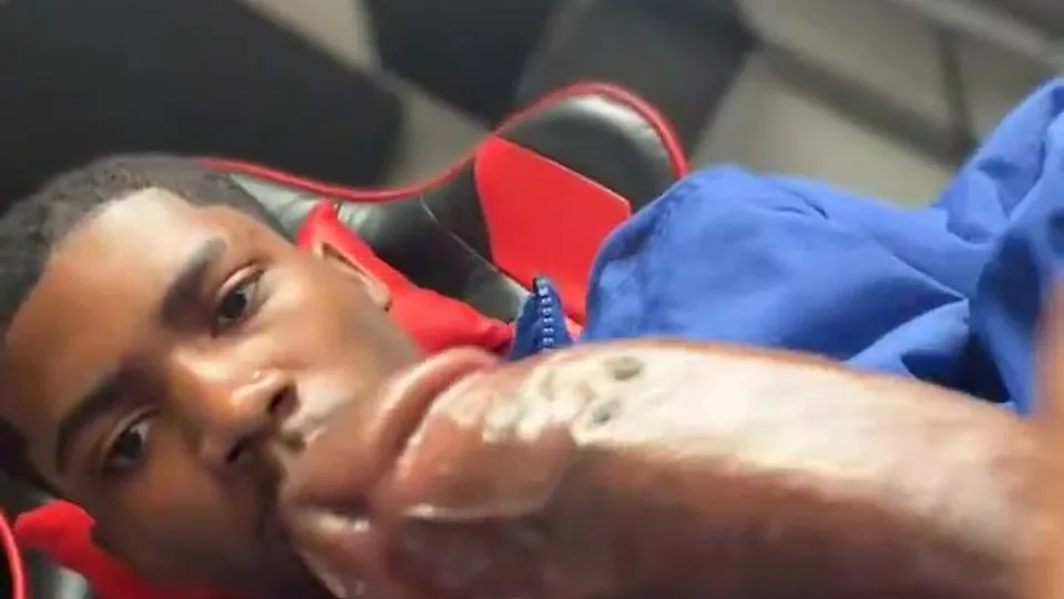 I look at that cock and cum and...