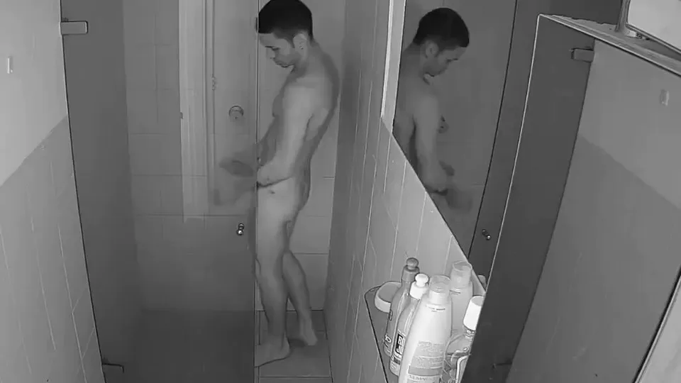 I love spy cameras - ThisVid.com