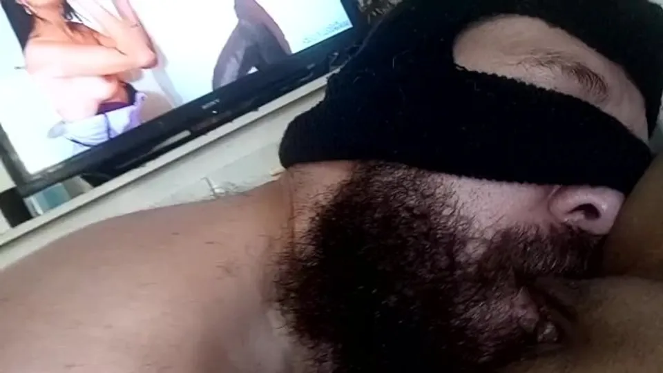 Eu amo ver você brincando com a minha xoxota, puxando meus lábios, hum, eu quero suas bocas aqui também - Anal Shelter
