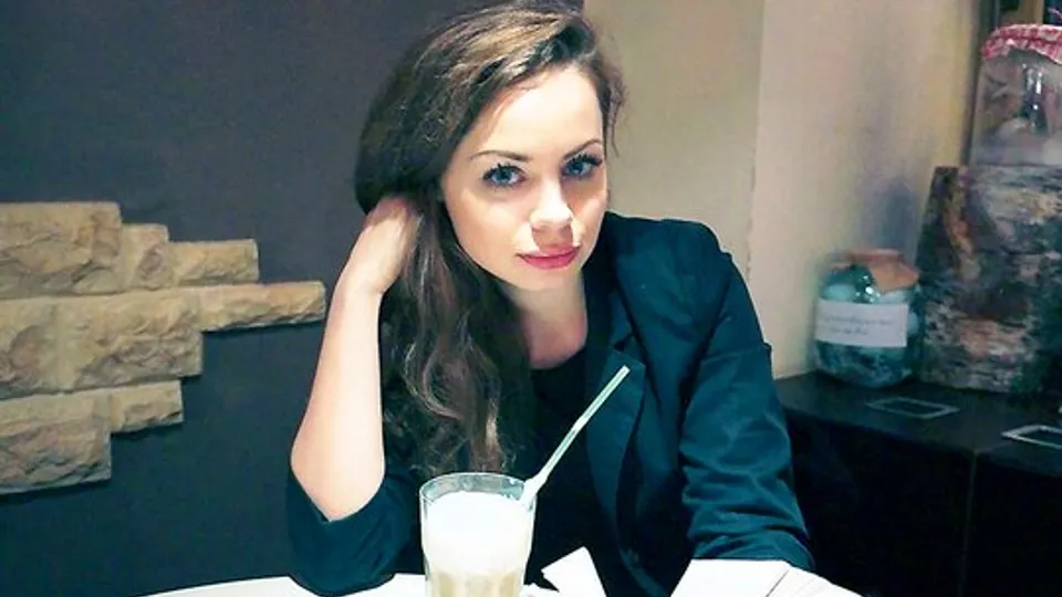 I picked up a Russian bitch in a cafe and immediately invited her to fuck 