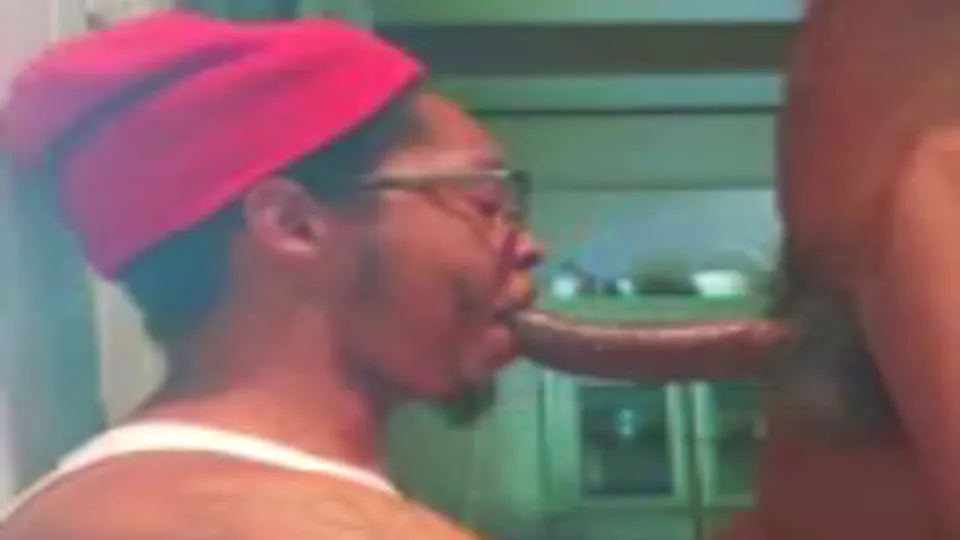 I think he likes that throat! - video 20 - ThisVid.com
