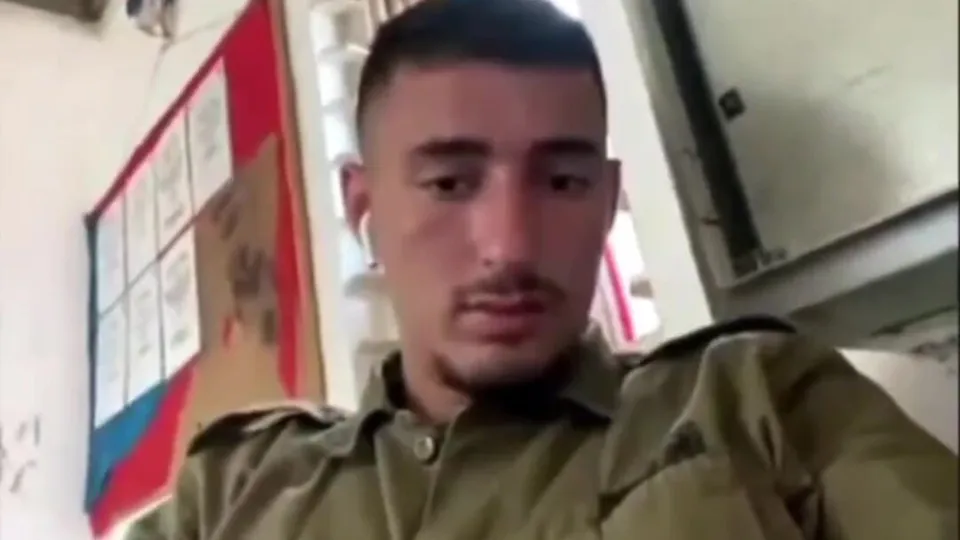 IDF soldier jerking off on duty (1) - ThisVid.com