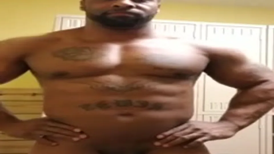 IFBB Pro Bodybuilder Dectric Lewis Nude