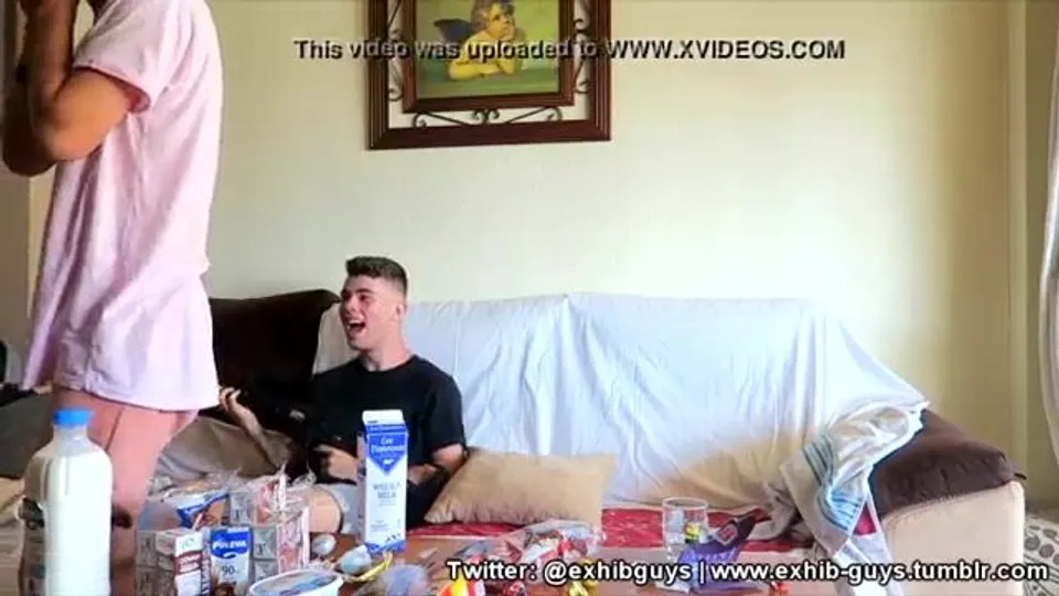 Il prank son pote avec du Viagra : Erection incontrôlée !!!