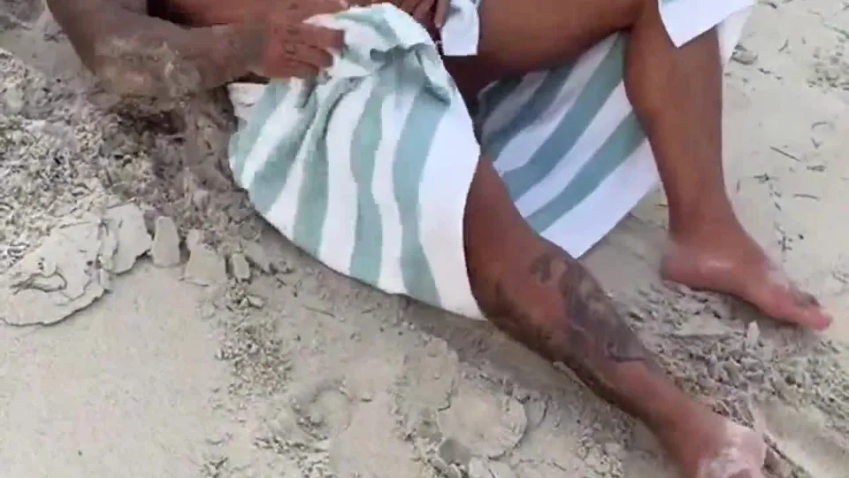 Imanol Brown breeds Joseph Castlian at the beach.mp4
