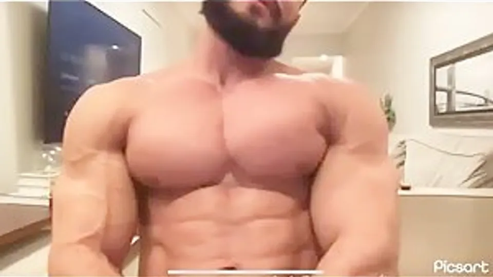 Incredible Airon Muscle - Super sexy Pecs