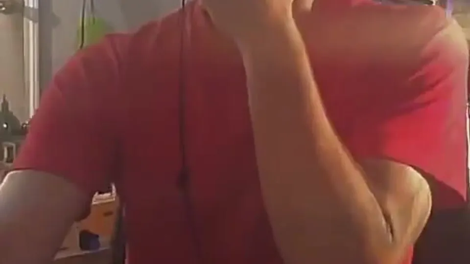 La streamer cachonda en acción