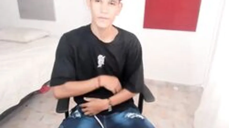 incredibly hot cam boy gives the perfect cum show
