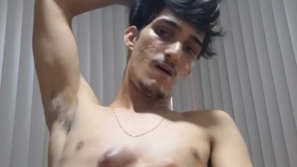 Indian masturbating sitting hot gay - ThisVid.com