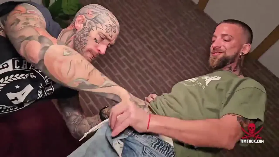 InkedBrln Nude Leaks Gay Porn, Tatted Masculine Dude Bottoming And Hard Ass Fucked Bareback (8).mp4