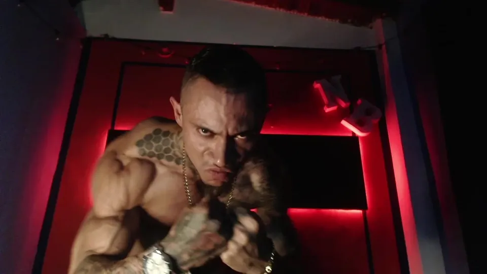 Intense Eyes Alpha Verbal Yoga Master Flexes his Power - ThisVid.com
