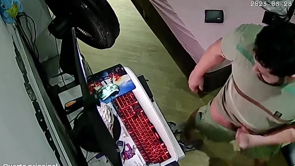 IP CAM Jerk off and cum - ThisVid.com
