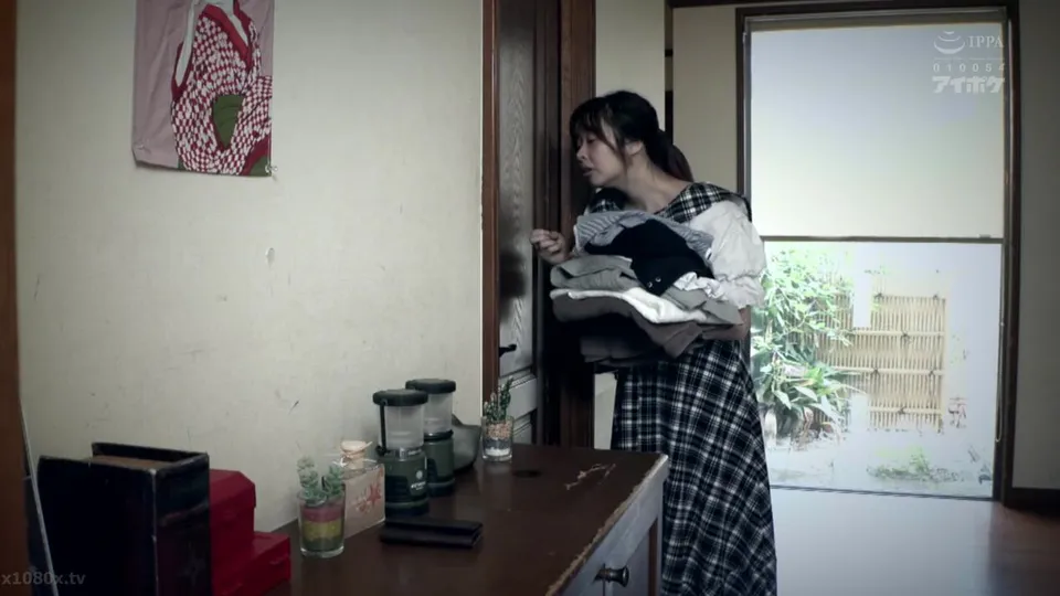 Mitsuri Nagahama's Struggle with Horny Friend's Son