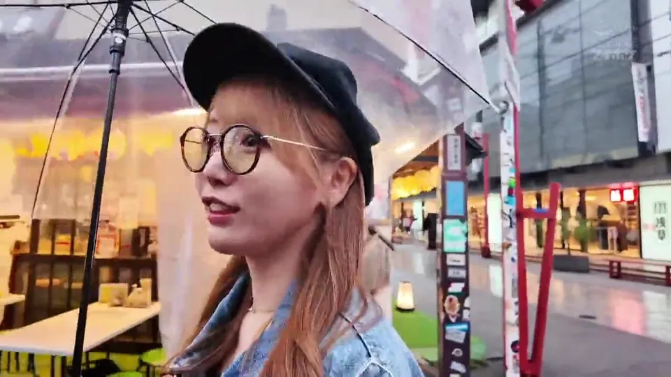 Drunken Reunion Leads to Passionate Encounter