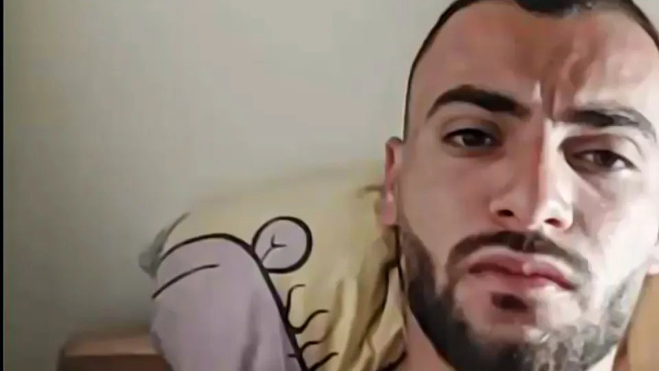 Israeli Solo Wank