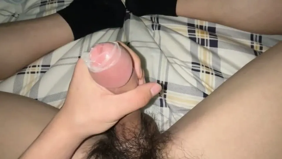 Dorm Jerk Off