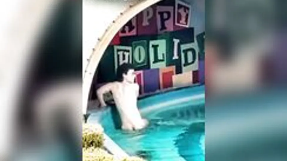 Its a Small World Public Nude