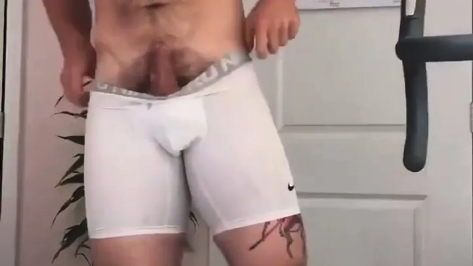 “I’ve never been hornier in my fucking life” - ThisVid.com