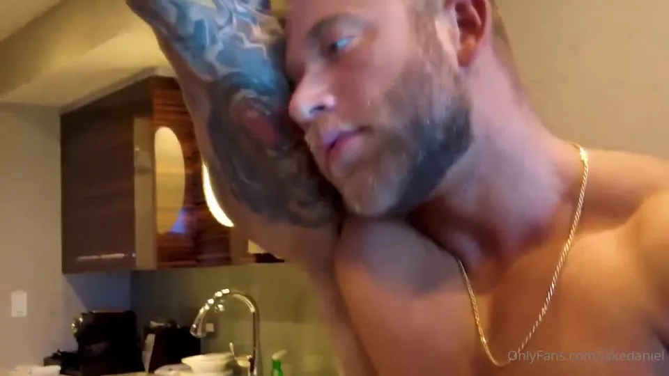 JAKE Nude Leaks Gay Porn, Big Blonde Versatile Bodybuilder, Muscled Ass And Hot Dick, Jerk Off Showing Off And Hot Threesome TagTeam Fucks (5).mp4