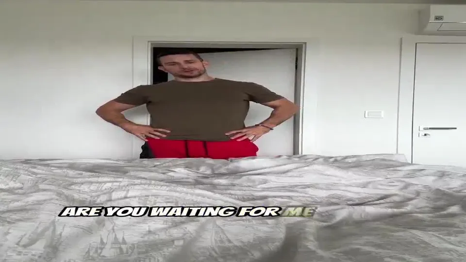 JAKUB Sizzling Sexy Muscle Stud Daddy Intense Masturbation Videos MOANING (7).mp4