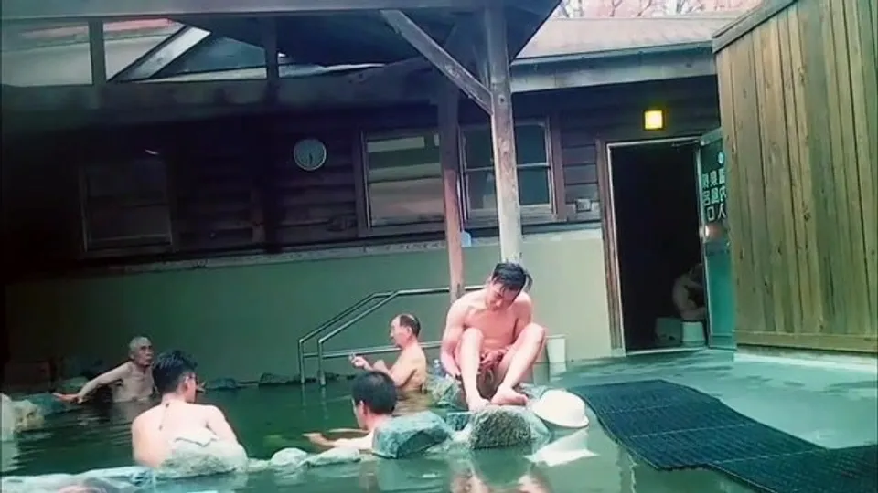 Japanese Baths - Onsen Voyeur 2 - ThisVid.com