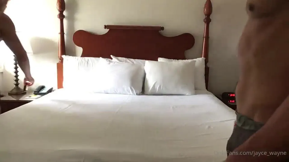 JaycWayne Handsome Bearded Dreamboat Nude Leaks Gay Porn, Handsome Dudes Ride Dick (15).mp4