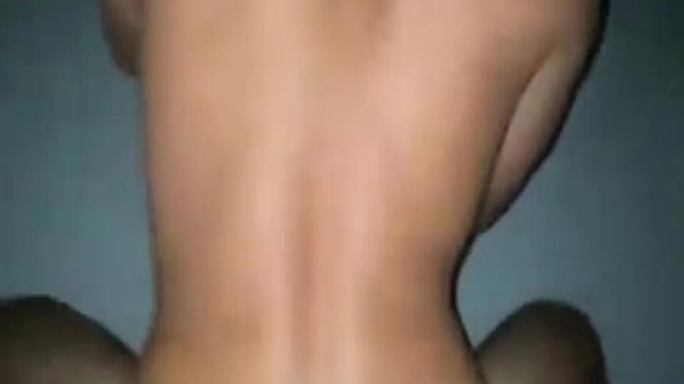 제이든의巨根이 엉덩이를 파괴하고 임신시킨다