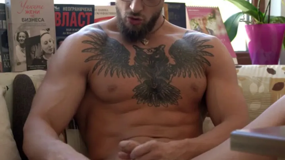 jeid vine (jeidvine) fingers himself and jerks off on couch  — PornOne ex vPorn