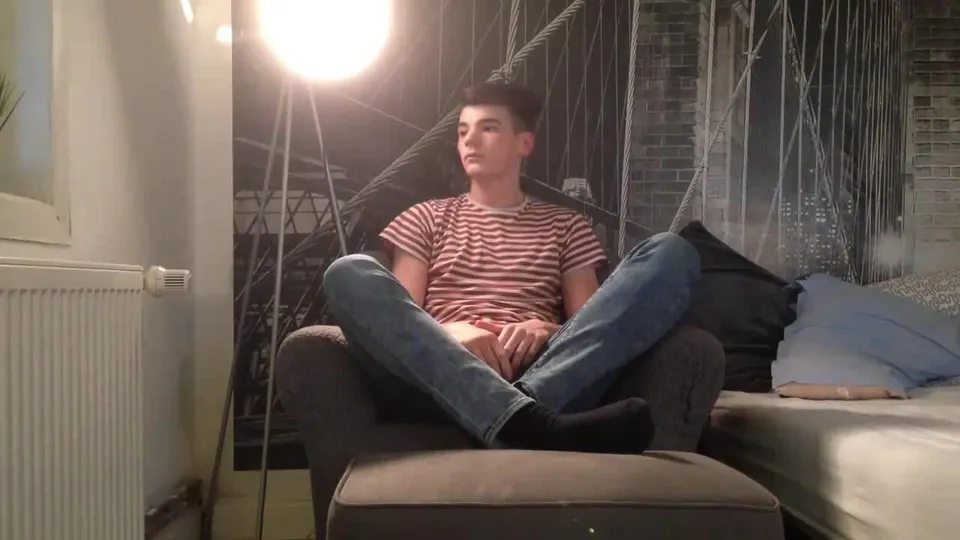 Jerk on couch - MS2