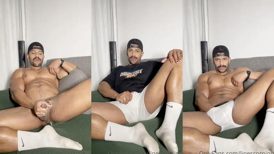 Jerking off and cumming over my sock – Lipe Scorpion (lipescorpion)