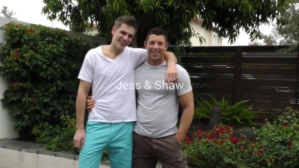 Jess & Shaw: Bareback Encounter
