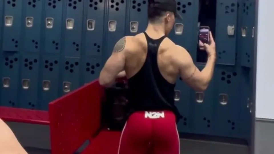 Muscle Jocks Workout & Fuck