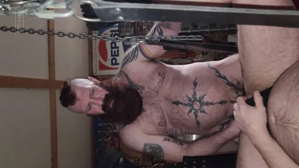 JFF - Montaz Morgan 2023-07-23_Tattooed beast pounding on hot furry bear. Pleasin.mp4
