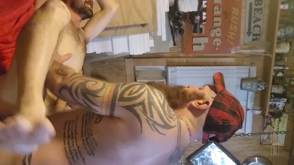 JFF - Montaz Morgan 2023-12-18_Daddy bear Taz and boy bonding time. Tattooed beas.mp4