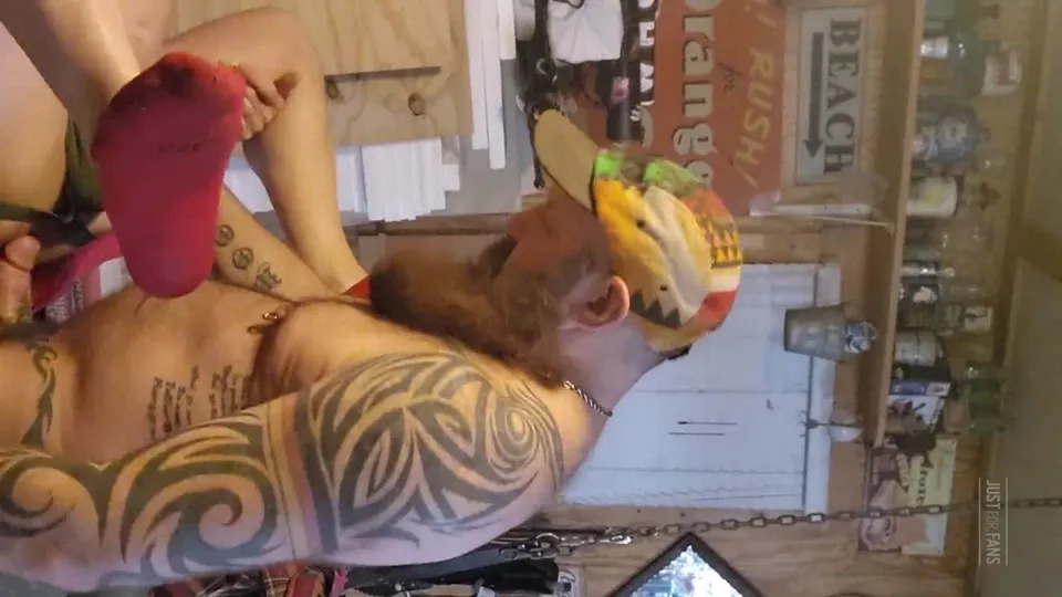 Tattooed Daddy Bear Taz Pounds Montaz Morgan