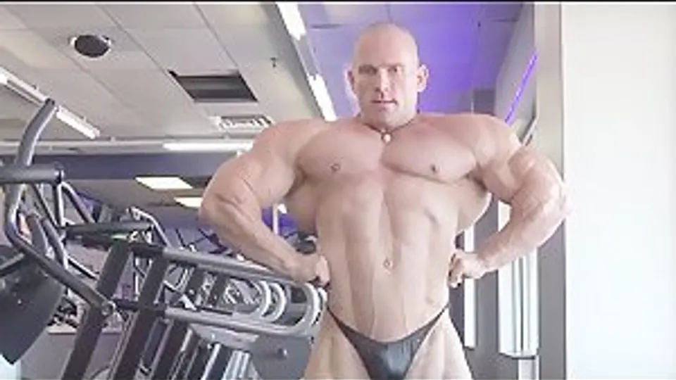 Jordan Janowitz's Muscle Showcase