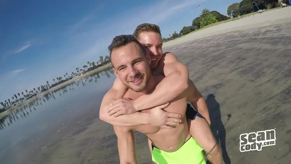 Josh & Cam: Bareback Beach Encounter