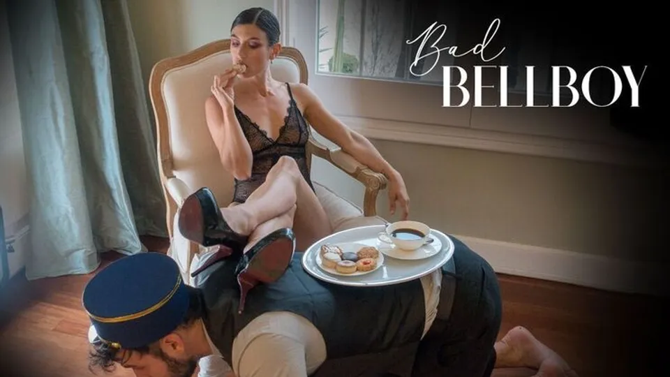 Joy Bear - Julia RocaSylvan - Bad Bellboy! 