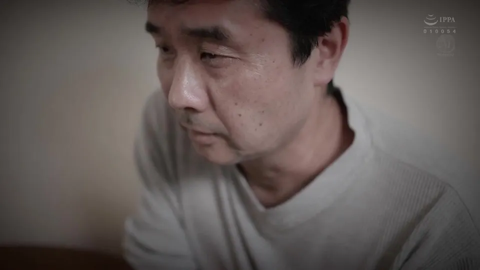 Former Gravure Model's Creampie Lifted