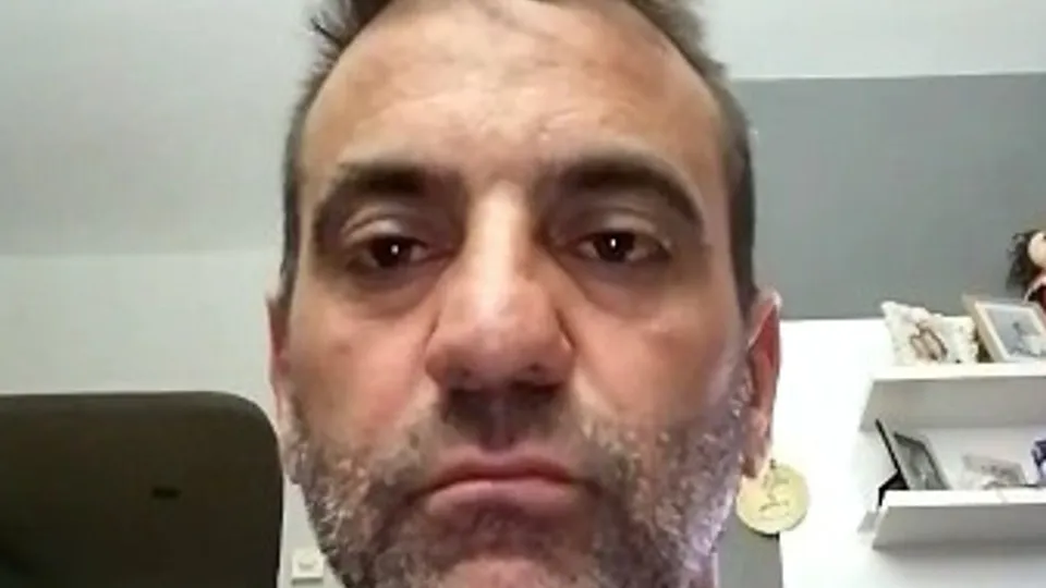 Julian, 40yo from Spain - ThisVid.com