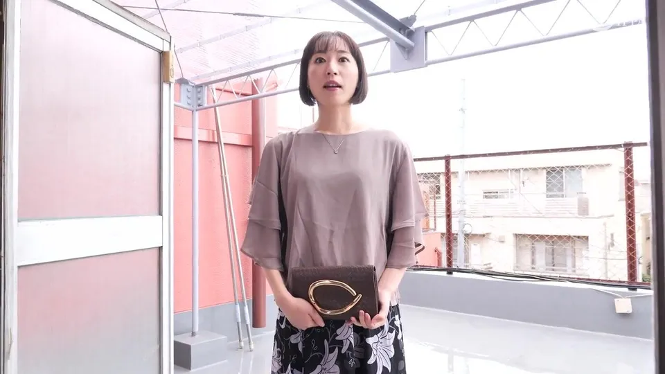 Erika Komura's First Time: Married Woman's Raw Debut